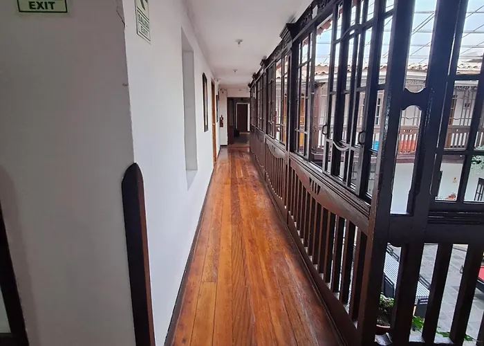Qorianka Hotel *